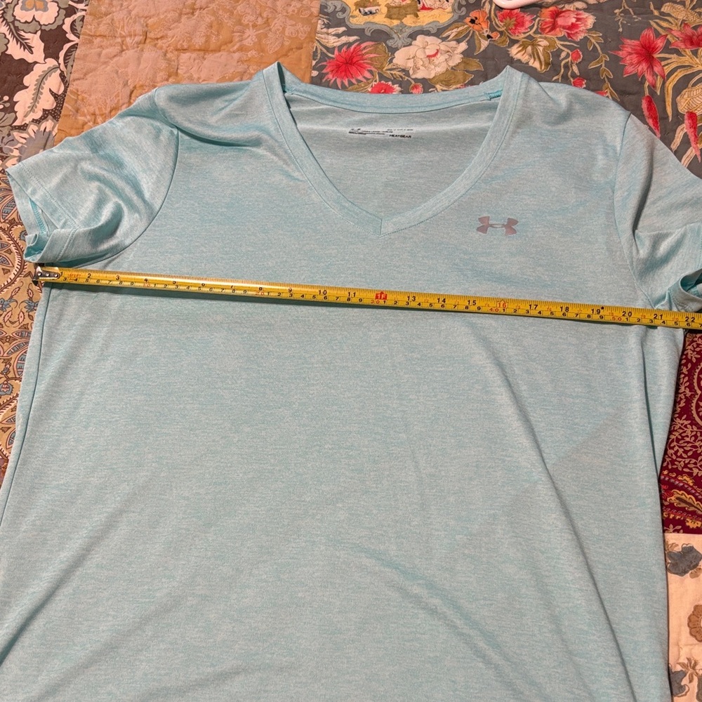 Under Armour Women's Light Blue V-Neck Top